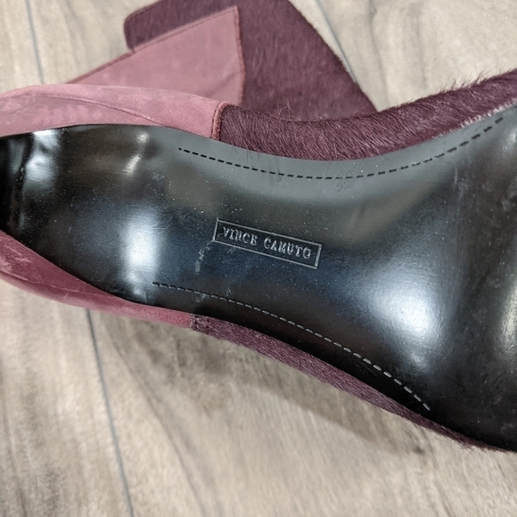 VINCE Camuto 7.5 Purple Cow Hair Leather Booties - Picture 4 of 9